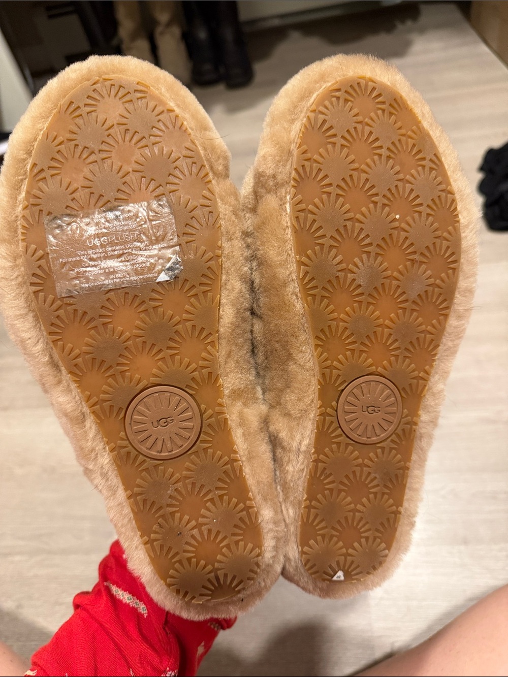 UGG Fluff Yeah Slide Chestnut Tan - Picture 5 of 6